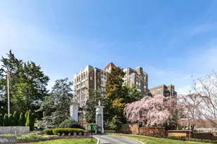 4000 Cathedral Ave NW, Washington, DC 20016 - Photo 36