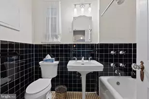 4000 Cathedral Ave NW, Washington, DC 20016 - Photo 22