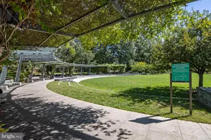 525 Water St SW, Washington, DC 20024 - Photo 36