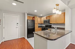 350 G St SW, Washington, DC 20024 - Photo 2