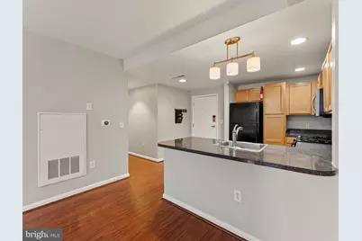 350 G Street SW #N310, Washington, DC 20024 - Photo 4