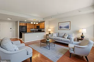 350 G St SW, Washington, DC 20024 - Photo 6