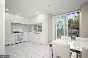 1906 37th St NW, Washington, DC 20007 - Photo 8