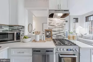 1752 Corcoran St NW, Washington, DC 20009 - Photo 10