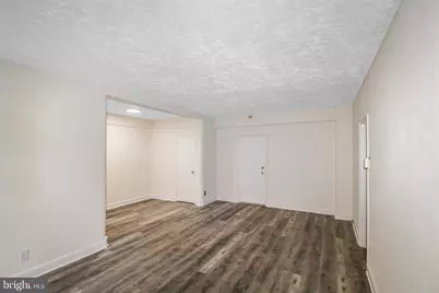 3901 Cathedral Avenue NW #201, Washington, DC 20016 - Photo 2