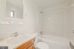 5315 Connecticut Ave NW, Washington, DC 20015 - Photo 14