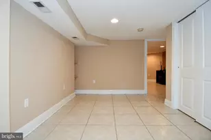 11 R St NW, Washington, DC 20001 - Photo 44