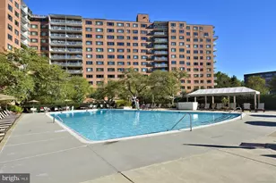 4201 Cathedral Ave NW, Washington, DC 20016 - Photo 42