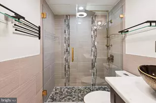 4201 Cathedral Ave NW, Washington, DC 20016 - Photo 26