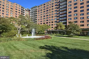 4201 Cathedral Ave NW, Washington, DC 20016 - Photo 36