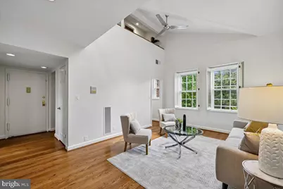 3621 39th Street NW #E323, Washington, DC 20016 - Photo 2