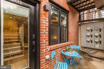 1519 K Street SE #101, Washington, DC 20003 - Photo 2