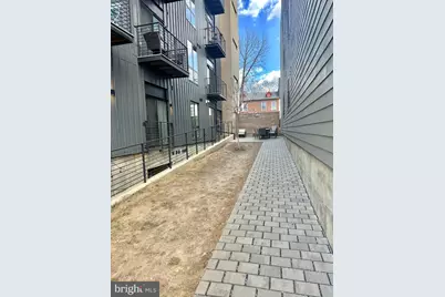 1016 17th Place NE #002, Washington, DC 20002 - Photo 14