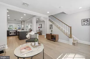 1725 34th St NW, Washington, DC 20007 - Photo 2