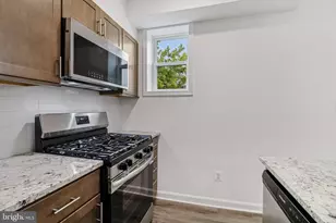 303 Seaton Pl NE, Washington, DC 20002 - Photo 16