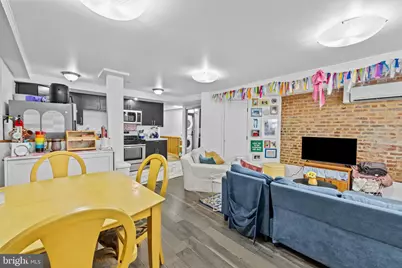 1021 Columbia Road NW, Washington, DC 20001 - Photo 30