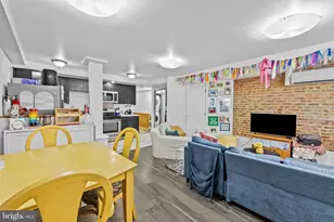 1021 Columbia Rd NW, Washington, DC 20001 - Photo 30