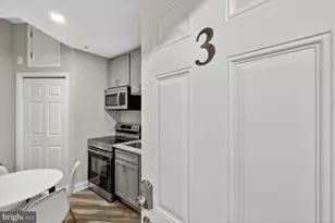 133 7th St SE, Washington, DC 20003 - Photo 4