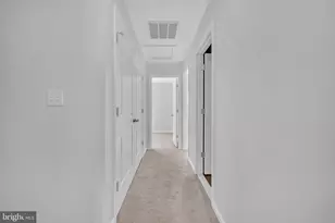 437 Woodcrest Dr SE, Washington, DC 20032 - Photo 6