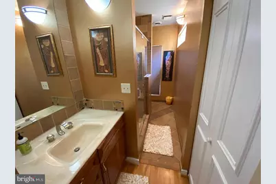 825 F Street NE, Washington, DC 20002 - Photo 20