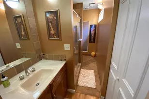 825 F St NE, Washington, DC 20002 - Photo 20