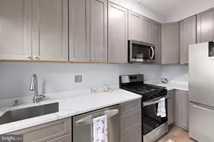 2456 20th St NW, Washington, DC 20009 - Photo 24