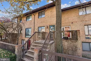 3009 Hawthorne Dr NE, Washington, DC 20017 - Photo 2