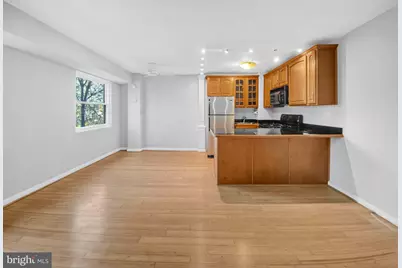 1801 Clydesdale Place NW #211, Washington, DC 20009 - Photo 10