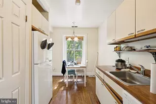 2143 Newport Pl NW, Washington, DC 20037 - Photo 18