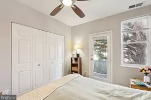 2143 Newport Pl NW, Washington, DC 20037 - Photo 16