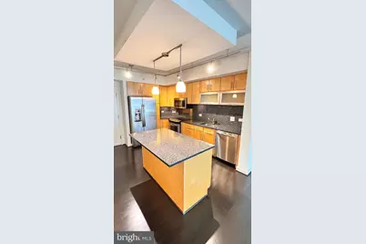 1025 1st Street SE #614, Washington, DC 20003 - Photo 2
