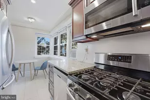 3925 Davis Pl NW, Washington, DC 20007 - Photo 14