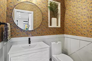 910 8th St NE, Washington, DC 20002 - Photo 8