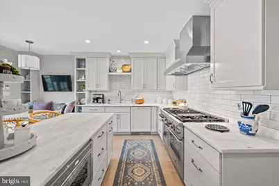 3723 Reservoir Road NW, Washington, DC 20007 - Photo 8