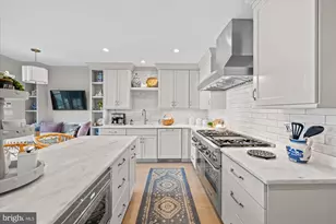 3723 Reservoir Rd NW, Washington, DC 20007 - Photo 8