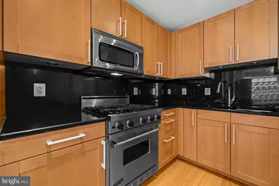 2425 L Street NW #537, Washington, DC 20037 - Photo 20