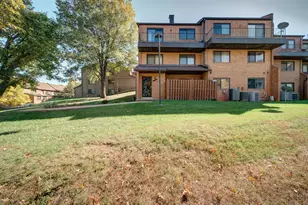 3459 Summit Ct NE, Washington, DC 20018 - Photo 2
