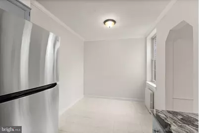 939 Longfellow Street NW #305, Washington, DC 20011 - Photo 8