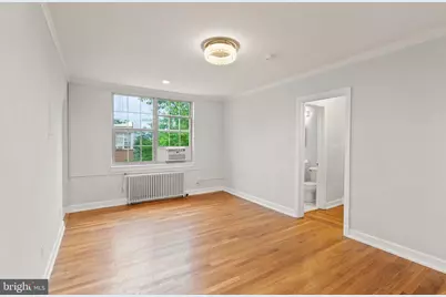 939 Longfellow Street NW #305, Washington, DC 20011 - Photo 2