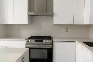 726 Roxboro Pl NW, Washington, DC 20011 - Photo 4