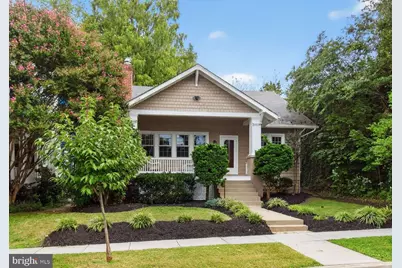 5241 42nd Street NW, Washington, DC 20015 - Photo 2