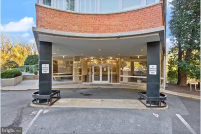 4200 Cathedral Avenue NW #812, Washington, DC 20016 - Photo 8