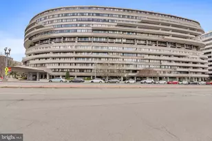 2500 Virginia Ave NW, Washington, DC 20037 - Photo 2