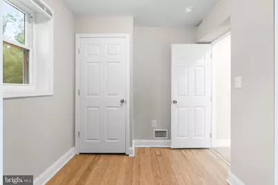 521 Foxhall Place SE, Washington, DC 20032 - Photo 12