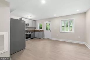 521 Foxhall Pl SE, Washington, DC 20032 - Photo 6