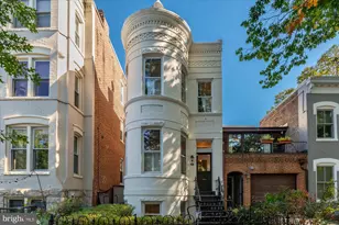 10 8th St SE, Washington, DC 20003 - Photo 1