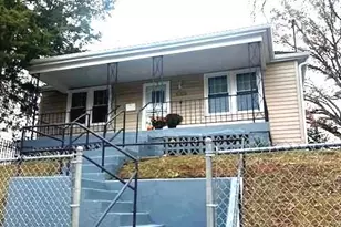 5109 Bass Pl SE, Washington, DC 20019 - Photo 2