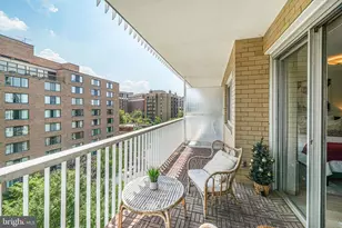 730 24th St NW, Washington, DC 20037 - Photo 2