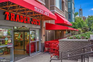 730 24th St NW, Washington, DC 20037 - Photo 32