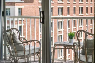 730 24th St NW, Washington, DC 20037 - Photo 8